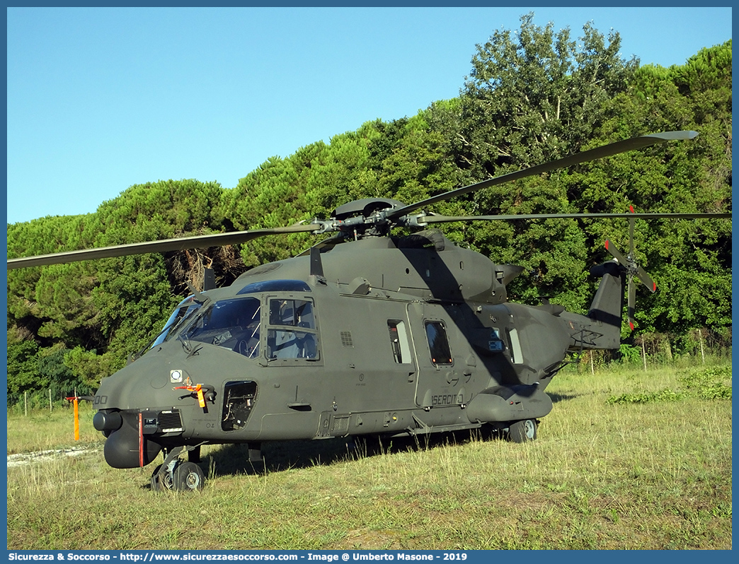 MM81528 EI-200
Esercito Italiano
Aviazione dell'Esercito
NHIndustries NH90 TTH
Parole chiave: EI;E.I.;Esercito;Italiano;Aviazione;NHIndustries;NH90;TTH