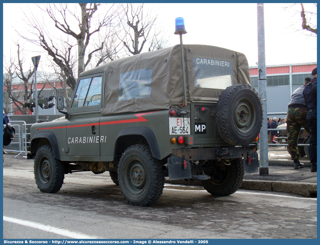 EI AE564
Arma dei Carabinieri
Reparto Carabinieri presso l'Esercito Italiano
Land Rover Defender 90
Parole chiave: EI;E.I.;CC;C.C.;Arma;dei;Carabinieri;Reparto;Esercito;Italiano;Land Rover;Defender;90