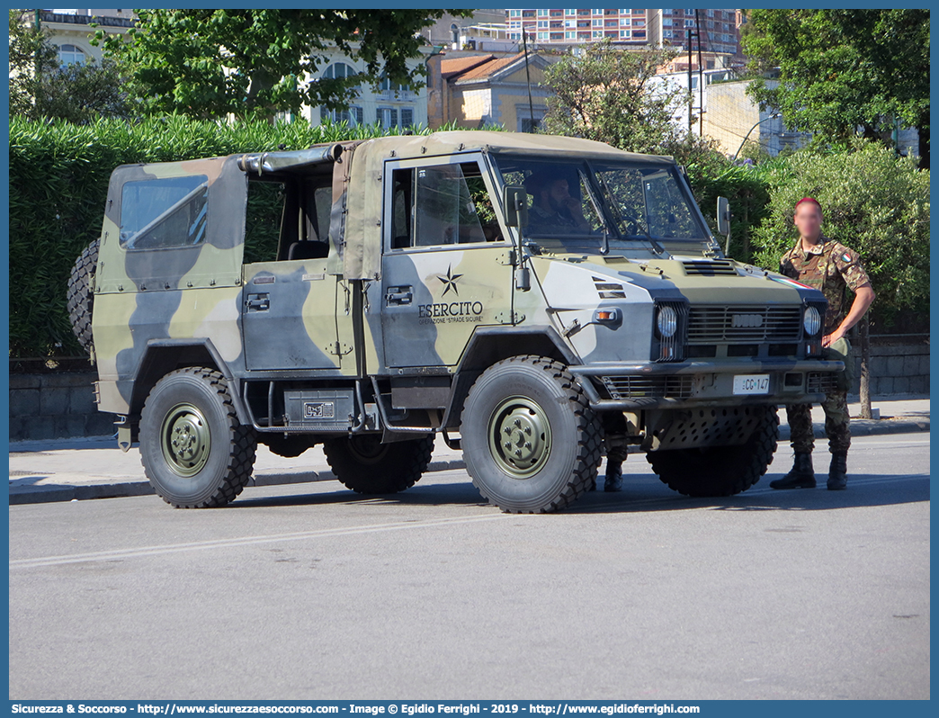 EI CG147
Esercito Italiano
Iveco VM90T
Parole chiave: EI;E.I.;Esercito;Italiano;Fuoristrada;operazione;strade;sicure;Iveco;VM90T