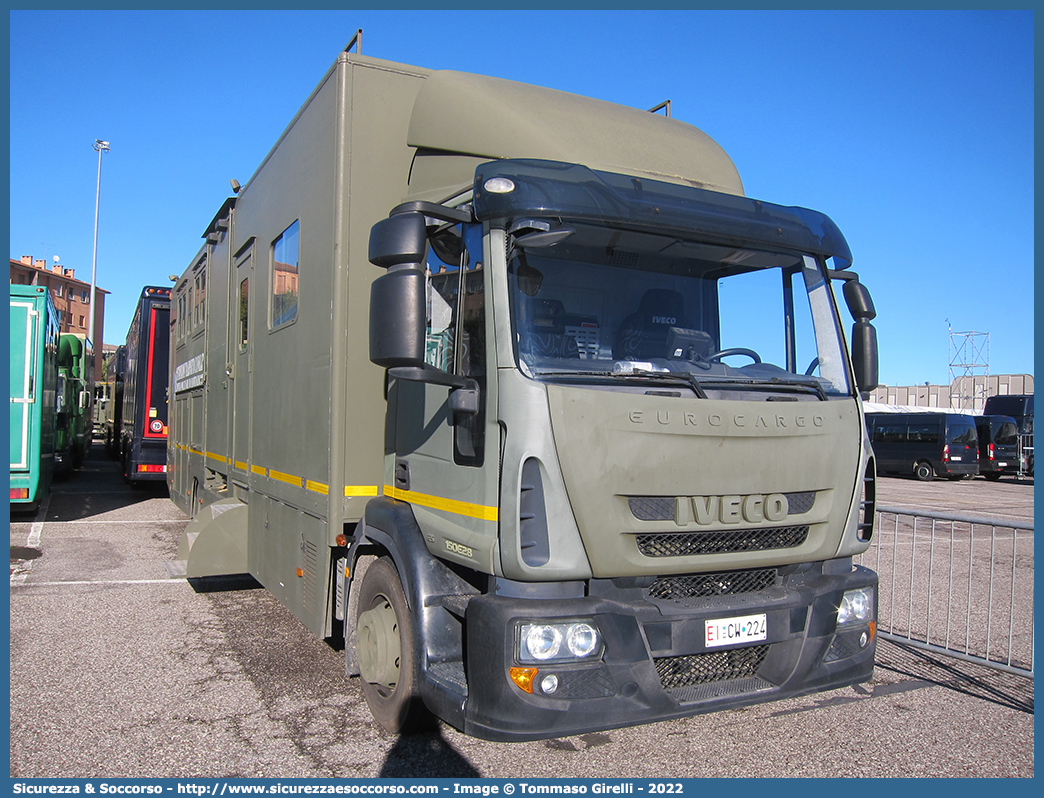 EI CW224
Esercito Italiano
Reggimenti a Cavallo
Iveco EuroCargo 150E28 II serie
Parole chiave: EI;E.I.;Esercito;Italiano;Reggimento;Reggimenti;Cavallo;Trasporto;Cavalli;Iveco;EuroCargo;150E28