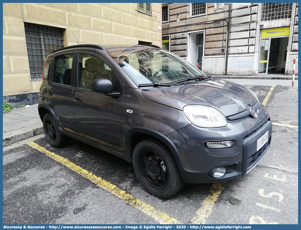 EI DE283
Esercito Italiano
Fiat Nuova Panda 4x4 II serie restyling
Parole chiave: EI;E.I.;Esercito;Italiano;Fiat;Nuova;Panda;4x4