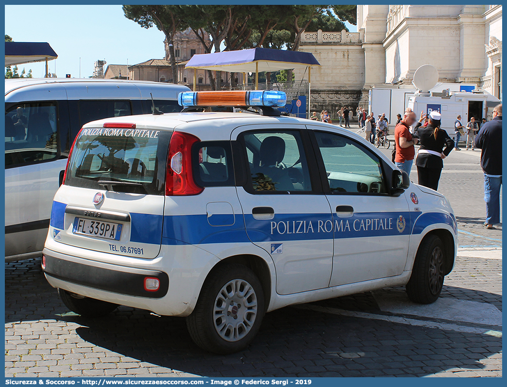 -
Polizia di Roma Capitale
Fiat Nuova Panda II serie
Parole chiave: PL;P.L.;PM;P.M.;Polizia;Locale;Municipale;Roma;Capitale;Fiat;Nuova;Panda