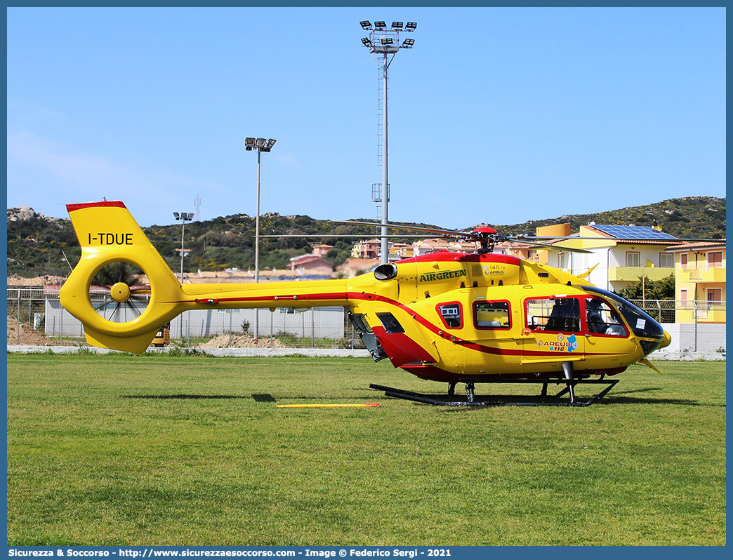 I-TDUE
118 Regione Sardegna
Airbus Helicopters EC145 T2
Base di Alghero Fertilia
ECHO LIMA 2
Parole chiave: 118;Regione;Sardegna;AREUS;A.R.E.U.S.;Airbus;Helicopters;EC145T2;Alghero;Fertilia;Elicottero;Elisoccorso