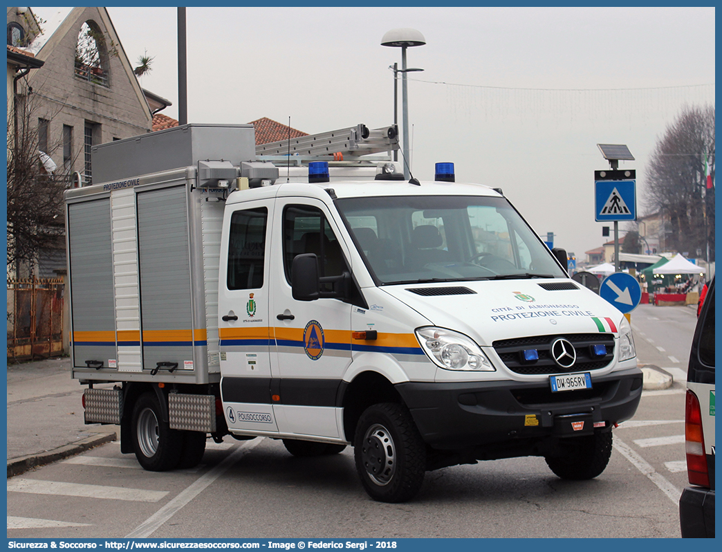 4
Protezione Civile
Comune di Albignasego
Mercedes Benz Sprinter II serie
Allestitore Carrozzeria Battiston
Parole chiave: PC;P.C.;Protezione;Civile;Albignasego;Mercedes;Benz;Sprinter;Battiston