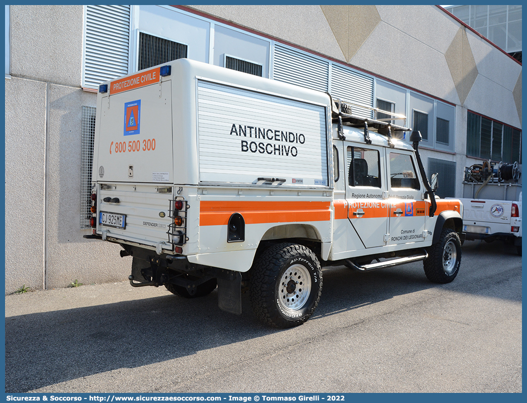 -
Regione Friuli Venezia Giulia
Comune di Ronchi dei Legionari
Land Rover Defender 130
Parole chiave: PC;P.C.;Protezione;Civile;Friuli;Venezia Giulia;Ronchi dei Legionari;Land Rover;Defender;130