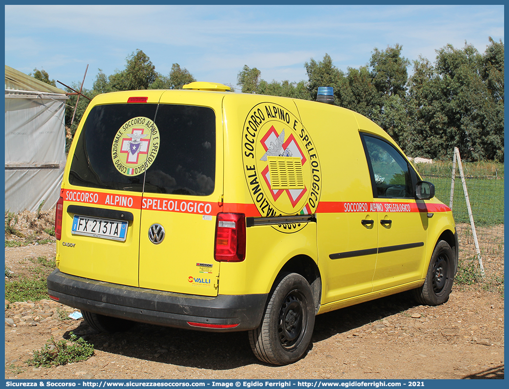 -
Corpo Nazionale
Soccorso Alpino e Speleologico
Servizio Regionale Sardegna
Volkswagen Caddy V serie
Allestitore Valli S.r.l.
Parole chiave: CNSAS;C.N.S.A.S.;Corpo;Nazionale;Soccorso;Alpino;Speleologico;Sardegna;SASS;S.A.S.S.;Volkswagen;Caddy;Valli