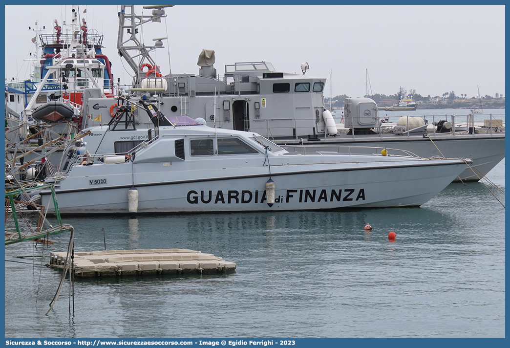 V.5020
Guardia di Finanza
R.O.A.N. Componente Navale
Vedetta Veloce Classe 5000
Parole chiave: GdiF;G.D.F.;GDF;Guardia;di;Finanza;R.O.A.N.;ROAN;Componente;Navale;Vedetta;Veloce;Classe;V5000