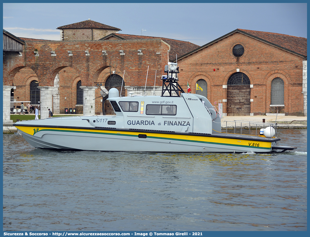 V.816
Guardia di Finanza
R.O.A.N. Componente Navale
Vedetta Costiera Classe 800 
FB Design FB 52' SF
Parole chiave: GdiF;G.D.F.;GDF;Guardia;di;Finanza;R.O.A.N.;ROAN;Componente;Navale;Vedetta;Costiera;Classe;800;FB;Design;52;SF