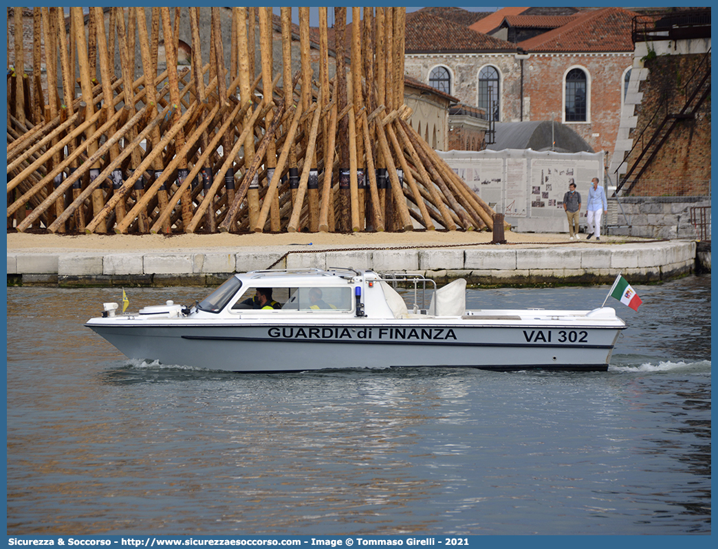 V.A.I. 302
Guardia di Finanza
R.O.A.N. Componente Navale
Vedetta Acque Interne Classe 300
Parole chiave: GdiF;G.D.F.;GDF;Guardia di Finanza;R.O.A.N.;ROAN;Componente Navale;Vedetta Acque Interne;Classe 300;VAI;302