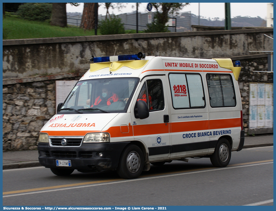 5032
P.A. Croce Bianca Beverino
Fiat Ducato II serie restyling
Allestitore MAF S.n.c.
Parole chiave: P.A.;PA;Pubblica;Assistenza;Croce;Bianca;Beverino;Fiat;Ducato;Ambulanza;Autoambulanza;Beverino;MAF;M.A.F.;Mariani;Alfredo