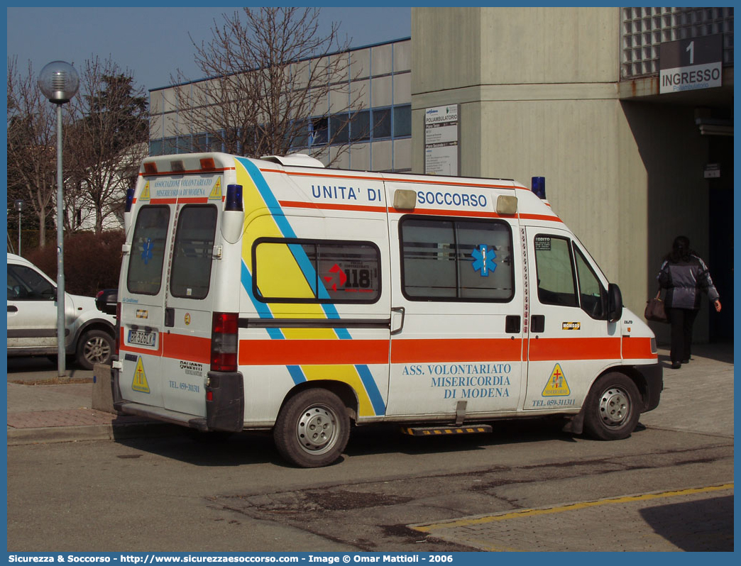 MOMS05
Misericordia di Modena
Fiat Ducato II serie
Allestitore Bollanti S.r.l.
Parole chiave: Misericordie;Misericordia;Ambulanza;Autoambulanza;Fiat;Ducato;Bollanti