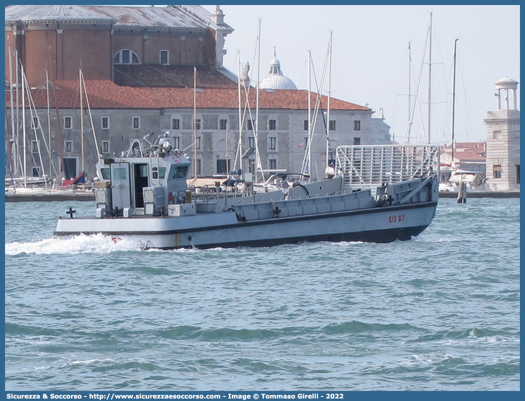 GIS 67
Marina Militare Italiana
Flotta Navale
Mezzi da Sbarco
Landing Craft 828
Cantiere Navale Vittoria S.p.A.
Parole chiave: MMI;M.M.I.;Marina;Militare;Italiana;Flotta;Navale;Mezzi;da;Sbarco;Galleggianti;Semoventi;Landing;Craft;Vittoria;828