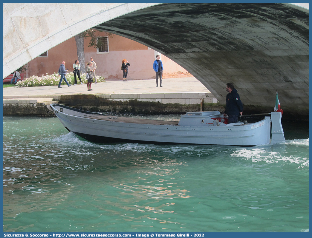 IFN 1287
Marina Militare Italiana
Flotta Navale
Naviglio Locale
Parole chiave: MMI;M.M.I.;Marina;Militare;Italiana;Naviglio;Locale