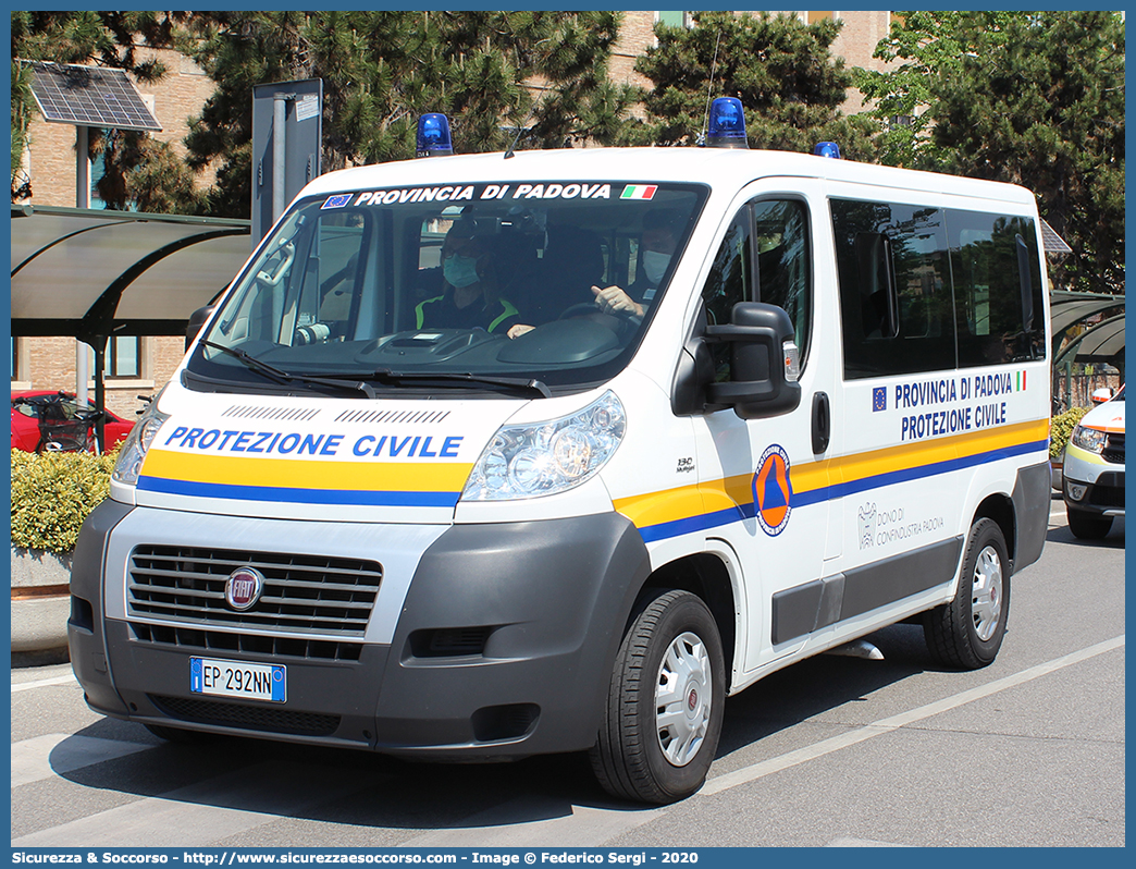 -
Protezione Civile
Provincia di Padova
Fiat Ducato III serie
Parole chiave: PC;P.C.;Protezione;Civile;Padova;Fiat;Ducato;X250