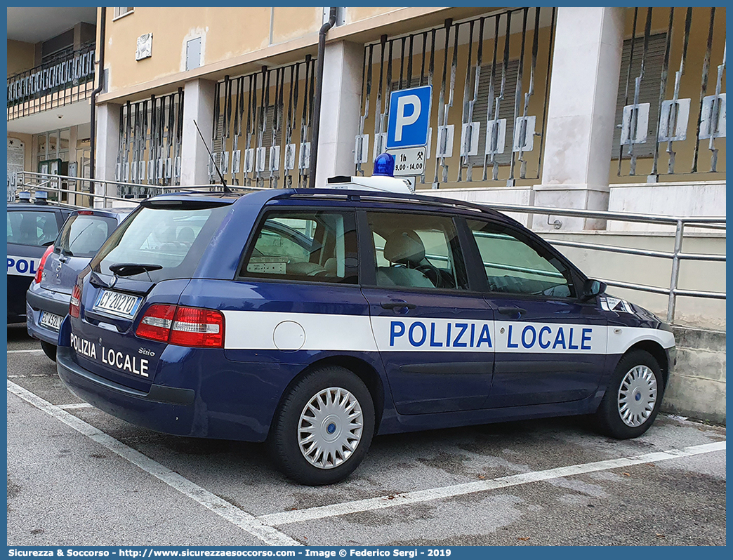 -
Polizia Locale
Comune di Arcade
Fiat Stilo Multiwagon I serie
Parole chiave: PL;P.L.;PM;P.M.;Polizia;Locale;Municipale;Fiat;Stilo;Multiwagon