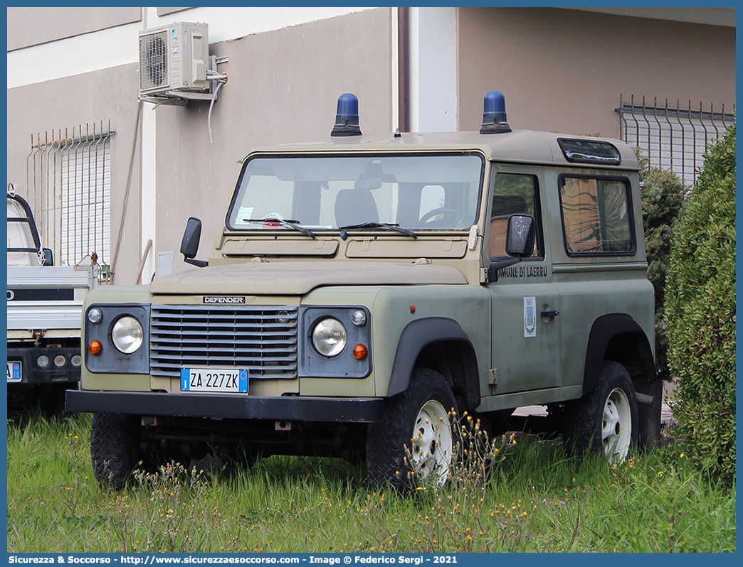 -
Polizia Municipale
Comune di Laerru
Land Rover Defender 90
Parole chiave: PL;PM;P.L.;P.M.;Polizia;Locale;Municipale;Laerru;Land Rover;Defender;90