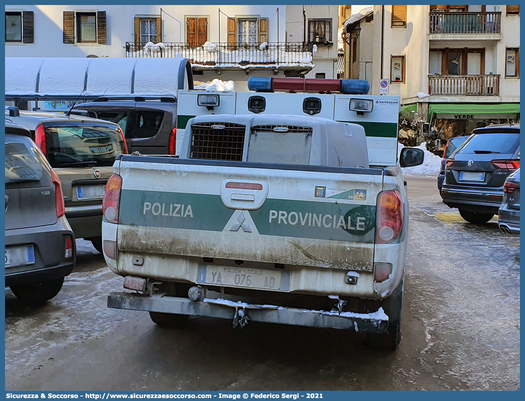 Polizia Locale YA076AD
Polizia Provinciale
Provincia di Belluno
Mitsubishi L200 IV serie
Allestitore Bertazzoni S.r.l.
Parole chiave: PL;P.L.;Polizia;Locale;Provinciale;Belluno;Mitsubishi;L200;Bertazzoni