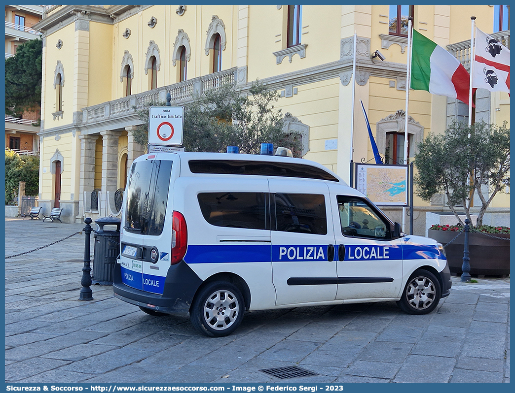 Polizia Locale YA151AP
Polizia Locale
Comune di Olbia
Fiat Doblò II serie restyling
Parole chiave: PL;PM;P.L.;P.M.;Polizia;Locale;Municipale;Olbia;Fiat;Doblò;XL