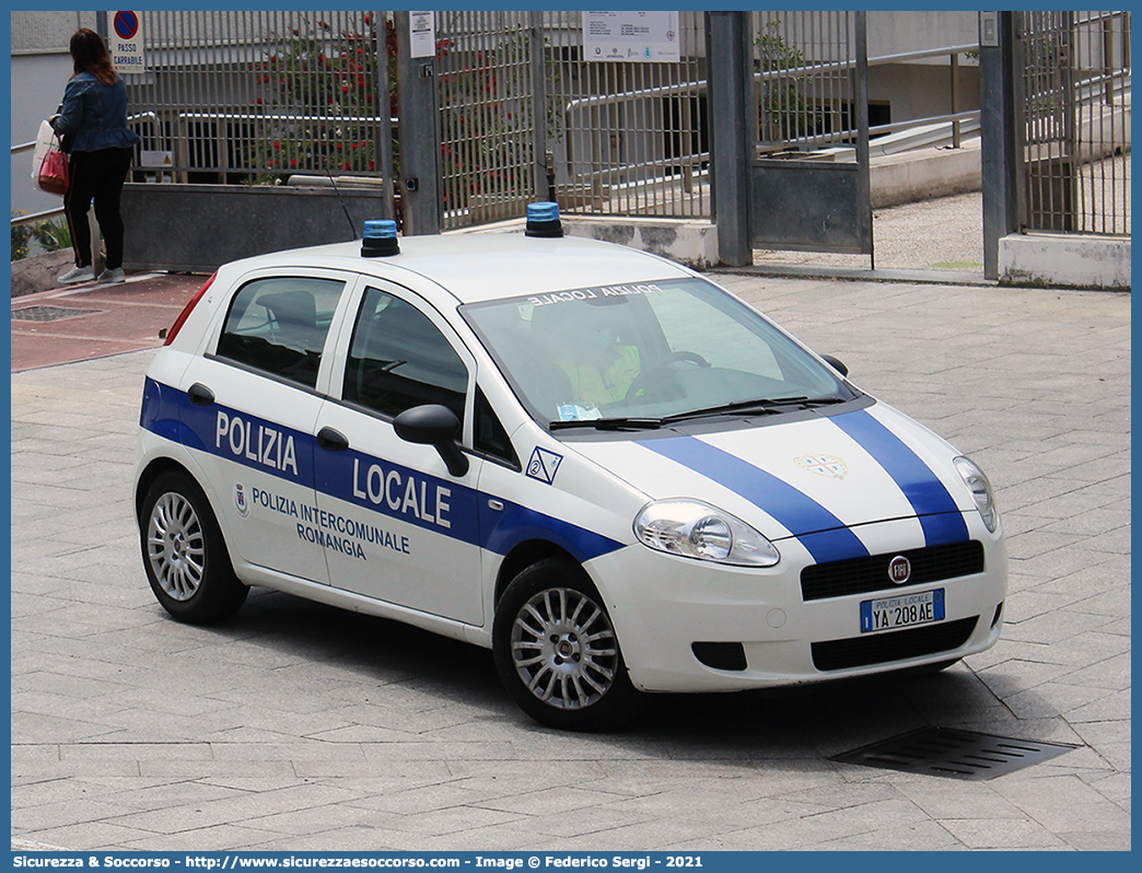 Polizia Locale YA208AE
Polizia Locale
Polizia Intercomunale Romangia
Fiat Grande Punto
Parole chiave: PM;P.M.;PL;P.L.;Polizia;Municipale;Locale;Sennori;Sorso;Intercomunale;Romangia;Fiat;Grande;Punto