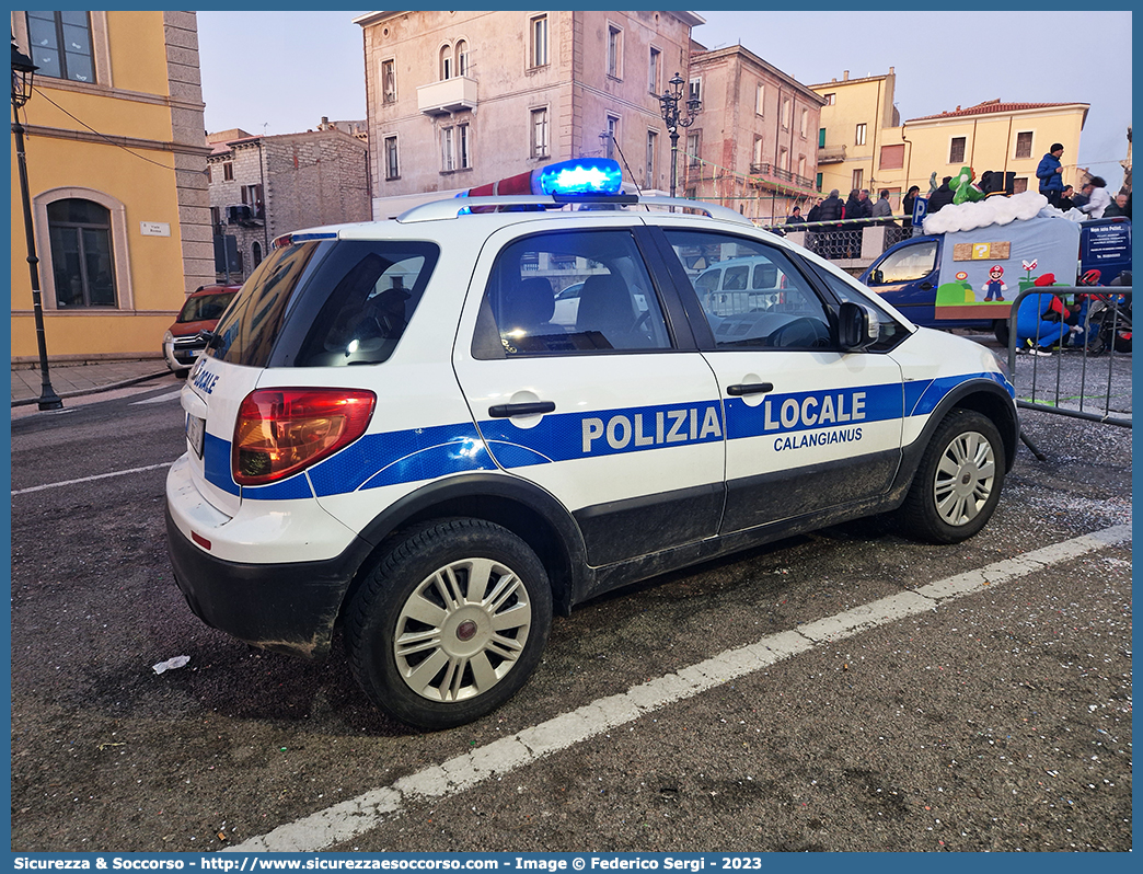 Polizia Locale YA269AH
Polizia Locale
Comune di Calangianus
Fiat Sedici II serie
Allestitore Ciabilli S.r.l.
Parole chiave: PL;PM;P.L.;P.M.;Polizia;Locale;Municipale;Calangianus