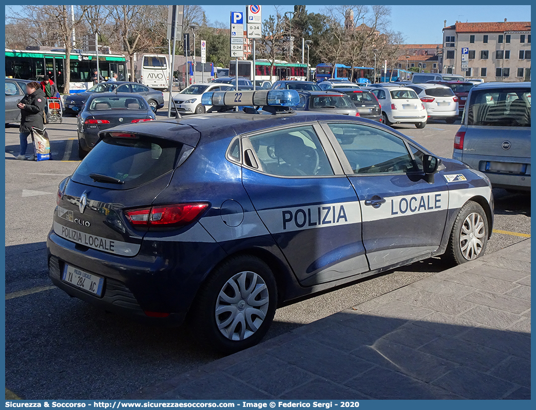 Polizia Locale YA284AC
Polizia Locale
Comune di Venezia
Renault Clio VI serie
Parole chiave: PL;P.L.;PM;P.M.;Polizia;Locale;Municipale;Venezia;Renault;Clio