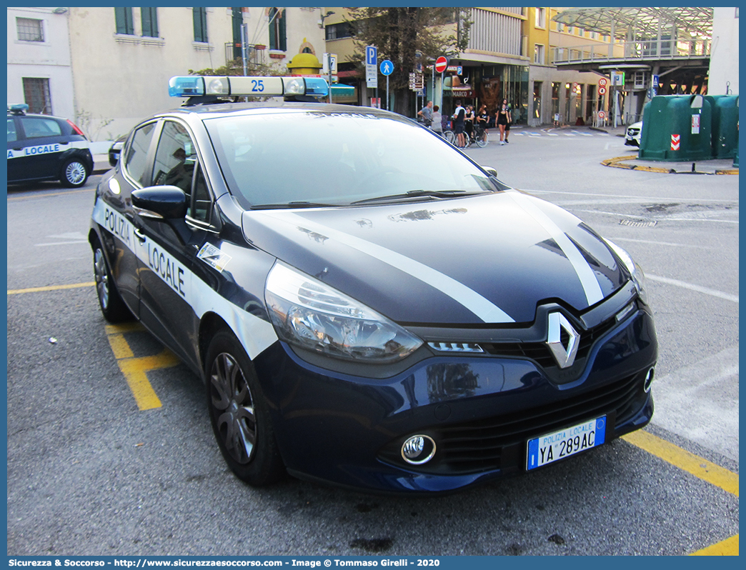 Polizia Locale YA289AC
Polizia Locale
Comune di Venezia
Renault Clio VI serie
Parole chiave: PL;P.L.;PM;P.M.;Polizia;Locale;Municipale;Venezia;Renault;Clio