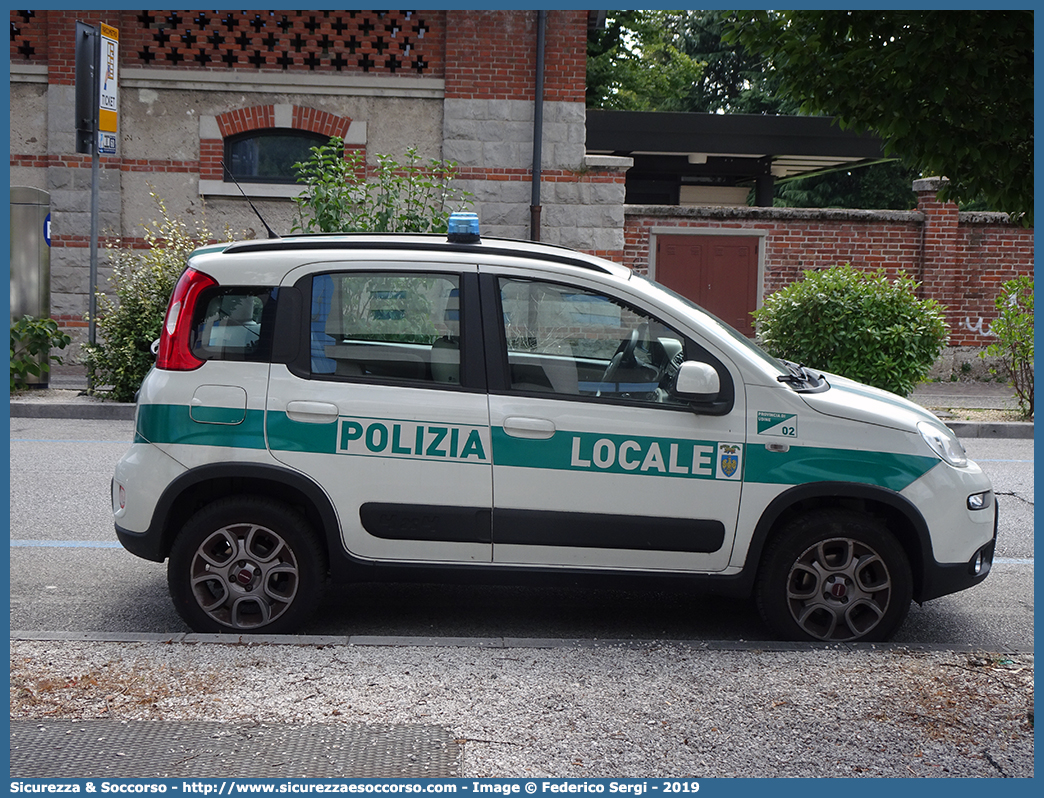 Polizia Locale YA309AE
Polizia Provinciale
Provincia di Udine
Fiat Nuova Panda 4x4 II serie
Parole chiave: PL;P.L.;PM;P.M.;Polizia;Municipale;Locale;Provinciale;Udine;Fiat;Nuova;Panda;4x4