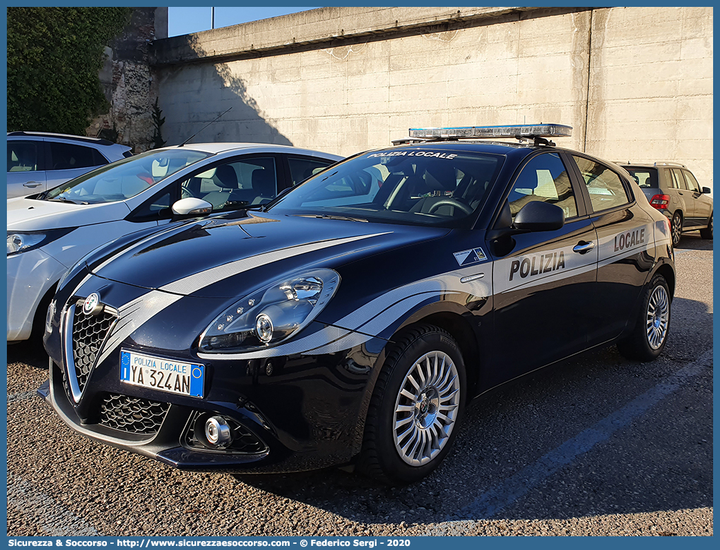 Polizia Locale YA324AN
Polizia Locale
Unione Comuni Adige Guà
Alfa Romeo Nuova Giulietta I serie II restyling
Parole chiave: PL;P.L.;PM;P.M.;Polizia;Locale;Municipale;Adige Gua;Adige Guà;Cologna Veneta;Pressana;Roveredo di Gua;Roveredo di Guà;Veronella;Zimella;Alfa;Romeo;Nuova;Giulietta