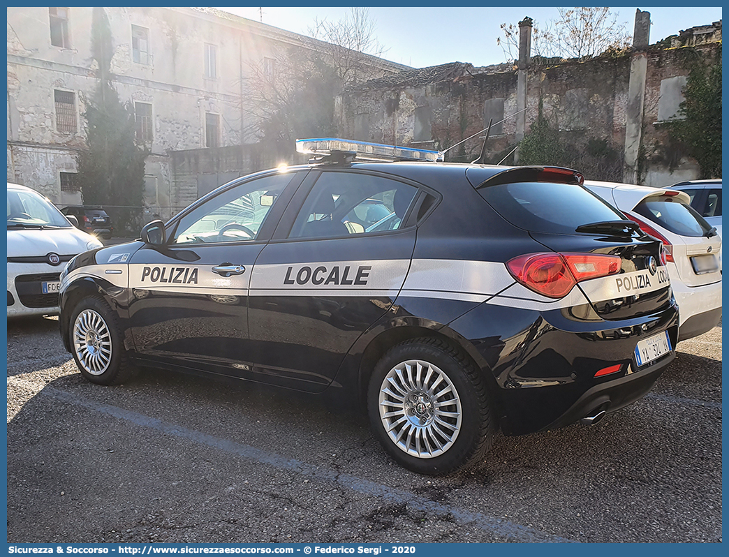 Polizia Locale YA324AN
Polizia Locale
Unione Comuni Adige Guà
Alfa Romeo Nuova Giulietta I serie II restyling
Parole chiave: PL;P.L.;PM;P.M.;Polizia;Locale;Municipale;Adige Gua;Adige Guà;Cologna Veneta;Pressana;Roveredo di Gua;Roveredo di Guà;Veronella;Zimella;Alfa;Romeo;Nuova;Giulietta