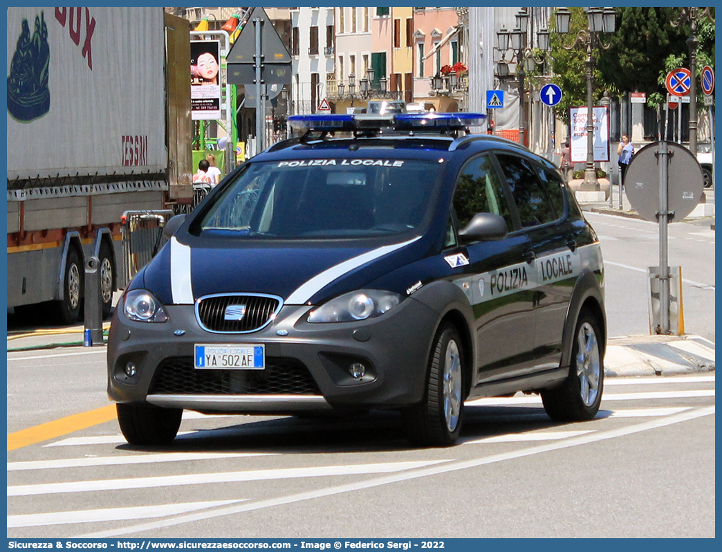 Polizia Locale YA502AF
Polizia Locale
Comune di Padova
Seat Altea Freetrack
Allestitore Bertazzoni S.r.l.
Parole chiave: PL;P.L.;PM;P.M.;Polizia;Locale;Municipale;Padova;Seat;Altea;Freetrack;Bertazzoni