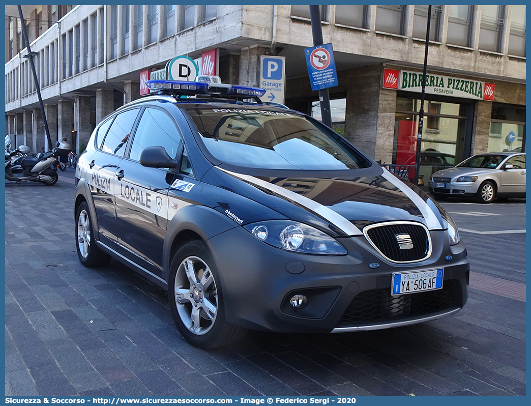 Polizia Locale YA506AF
Polizia Locale
Comune di Padova
Seat Altea Freetrack
Unità Cinofile
Allestitore Bertazzoni S.r.l.
Parole chiave: PL;P.L.;PM;P.M.;Polizia;Locale;Municipale;Padova;Seat;Altea;Freetrack;Bertazzoni;Unità;Cinofile;Nucleo;Cinofili