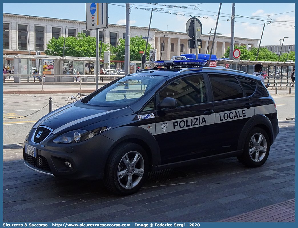 Polizia Locale YA506AF
Polizia Locale
Comune di Padova
Seat Altea Freetrack
Unità Cinofile
Allestitore Bertazzoni S.r.l.
Parole chiave: PL;P.L.;PM;P.M.;Polizia;Locale;Municipale;Padova;Seat;Altea;Freetrack;Bertazzoni;Unità;Cinofile;Nucleo;Cinofili