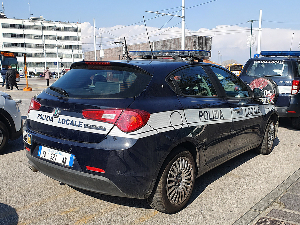 Polizia Locale YA521AK
Polizia Locale
Comune di Venezia
Alfa Romeo Nuova Giulietta
I serie II restyling
Parole chiave: PL;P.L.;PM;P.M.;Polizia;Locale;Municipale;Venezia;Alfa Romeo;Nuova;Giulietta