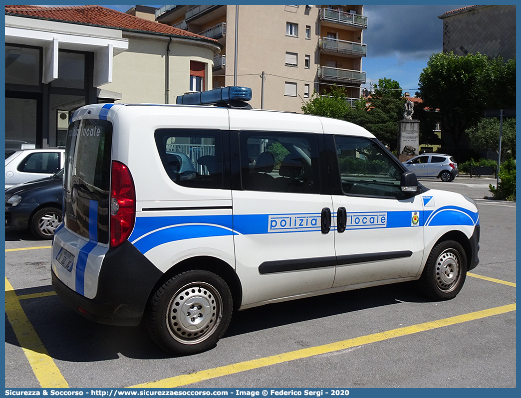 Polizia Locale YA524AG
Polizia Locale
Comune di Muggia
Fiat Doblò II serie
Parole chiave: PL;P.L.;PM;P.M.;Polizia;Municipale;Locale;Muggia;Fiat;Doblò