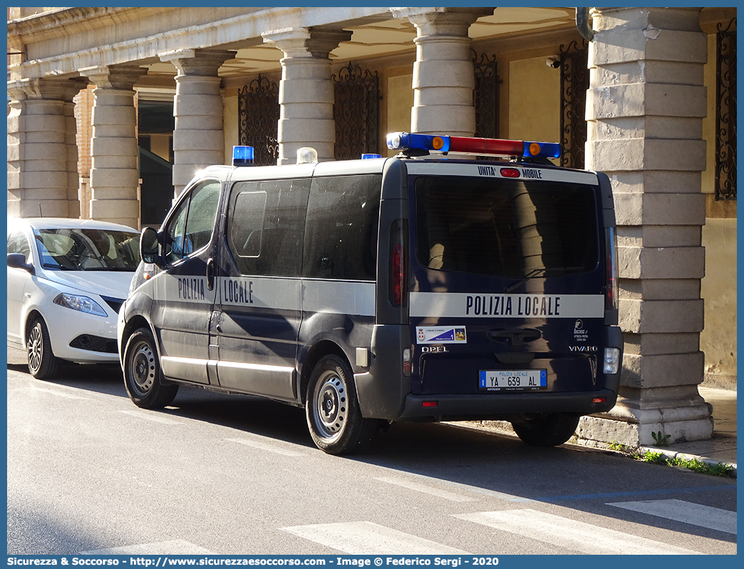 Polizia Locale YA639AL
Polizia Locale
Comune di Oderzo
Opel Vivaro I serie
Allestitore Focaccia Group S.r.l.
Parole chiave: PL;P.L.;PM;P.M.;Polizia;Locale;Municipale;Oderzo;Opel;Vivaro;Focaccia