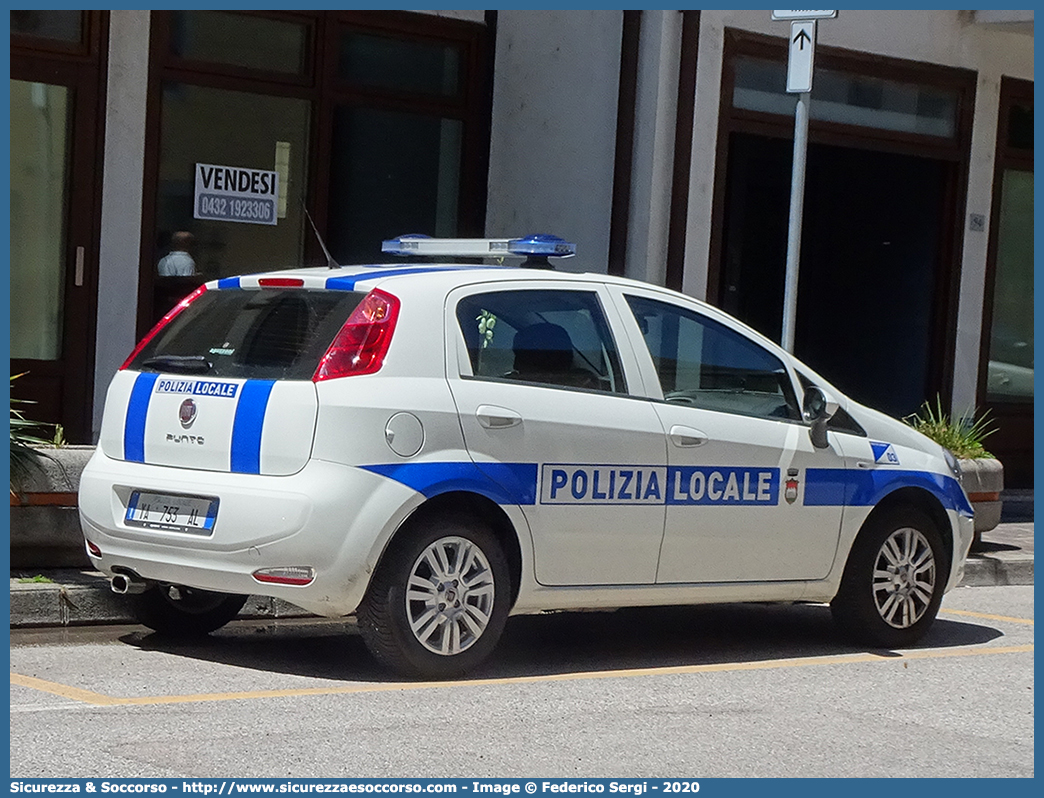 Polizia Locale YA753AL
Polizia Locale
Comune di Ronchi dei Legionari
Fiat Punto IV serie
Parole chiave: PL;P.L.;PM;P.M.;Polizia;Locale;Municipale;Ronchi;dei;Legionari;Fiat;Punto