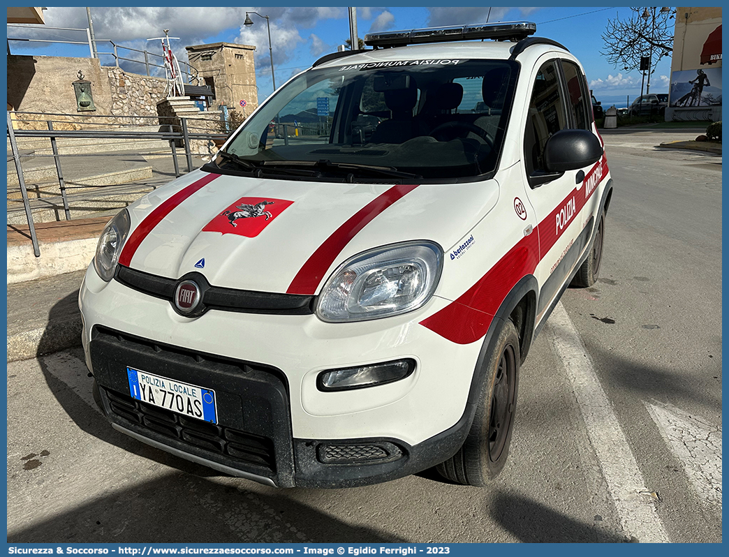 Polizia Locale YA770AS
Polizia Municipale
Comune di Capoliveri
Fiat Nuova Panda 4x4 II serie
Allestitore Bertazzoni S.r.l.
Parole chiave: PL;P.L.;PM;P.M.;Polizia;Locale;Municipale;Capoliveri;Fiat;Nuova Panda;4x4;Bertazzoni