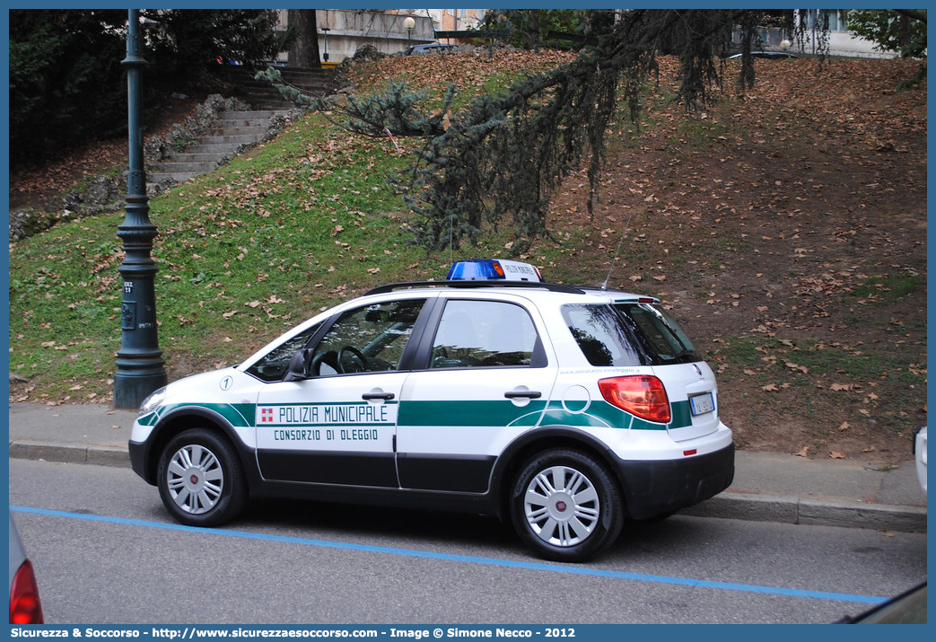 Polizia Locale YA925AA
Polizia Municipale
Consorzio Intercomunale 
di Polizia Locale di Oleggio
Fiat Sedici II serie
Parole chiave: PL;P.L.;PM;P.M.;Polizia;Locale;Municipale;Oleggio;Marano Ticino;Mezzomerico;Consorzio;Intercomunale;Fiat;Sedici