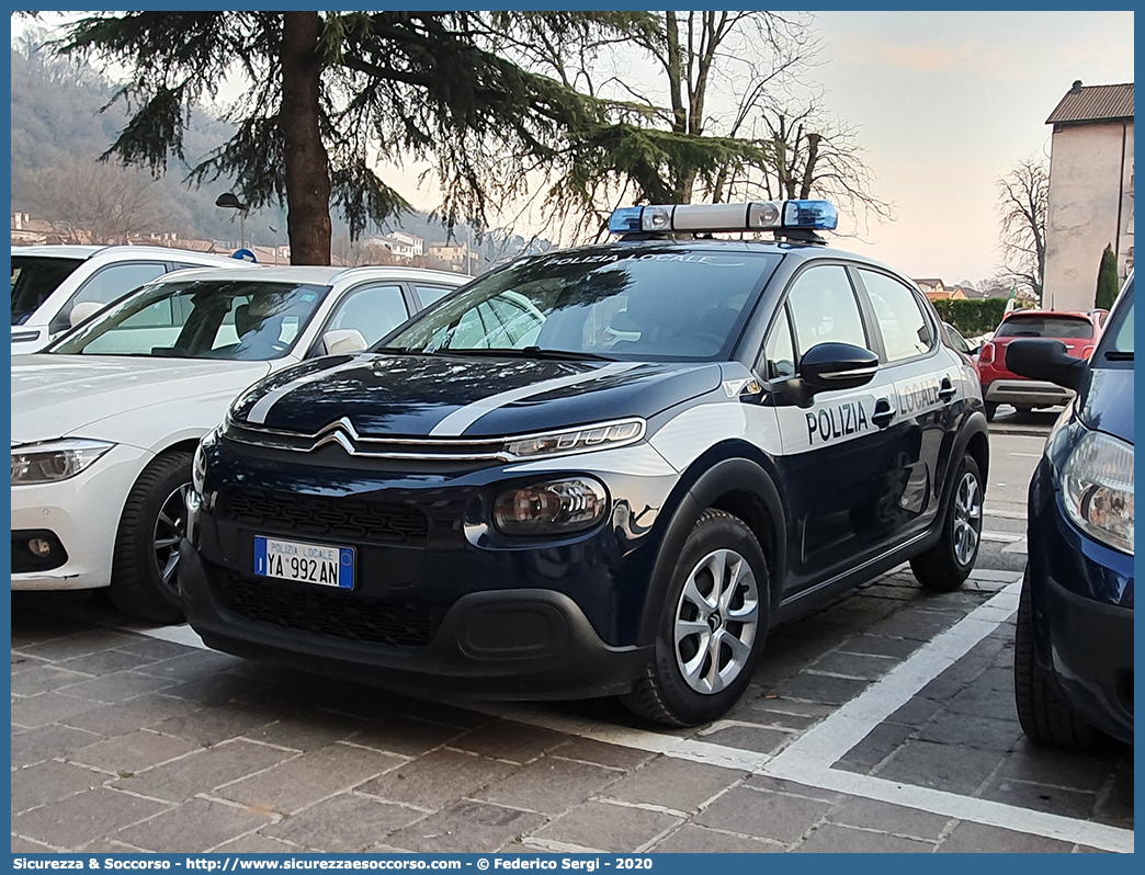 Polizia Locale YA992AN
Polizia Locale
Comune di Arzignano
Citroen C3 III serie
Allestitore Focaccia Group S.r.l.
Parole chiave: PL;P.L.;PM;P.M.;Polizia;Locale;Municipale;Arzignano;Citroen;C3;Focaccia;YA992AN;YA 992 AN