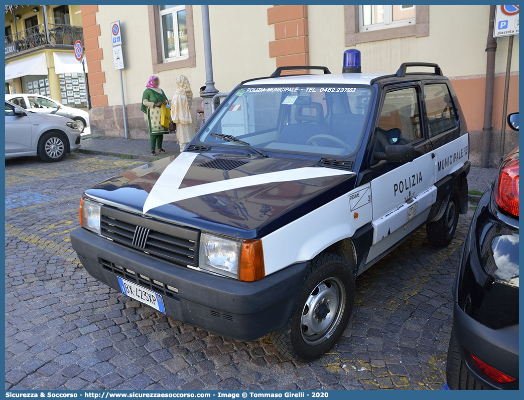 -
Polizia Locale
Corpo Intercomunale Fiemme
Fiat Panda 4x4 I serie
Parole chiave: PL;P.L.;PM;P.M.;Polizia;Locale;Municipale;Fiemme;Castello Molina di Fiemme;Carano;Cavalese;Daiano;Panchià;Panchia;Tesero;Varena;Fiat;Panda;4x4