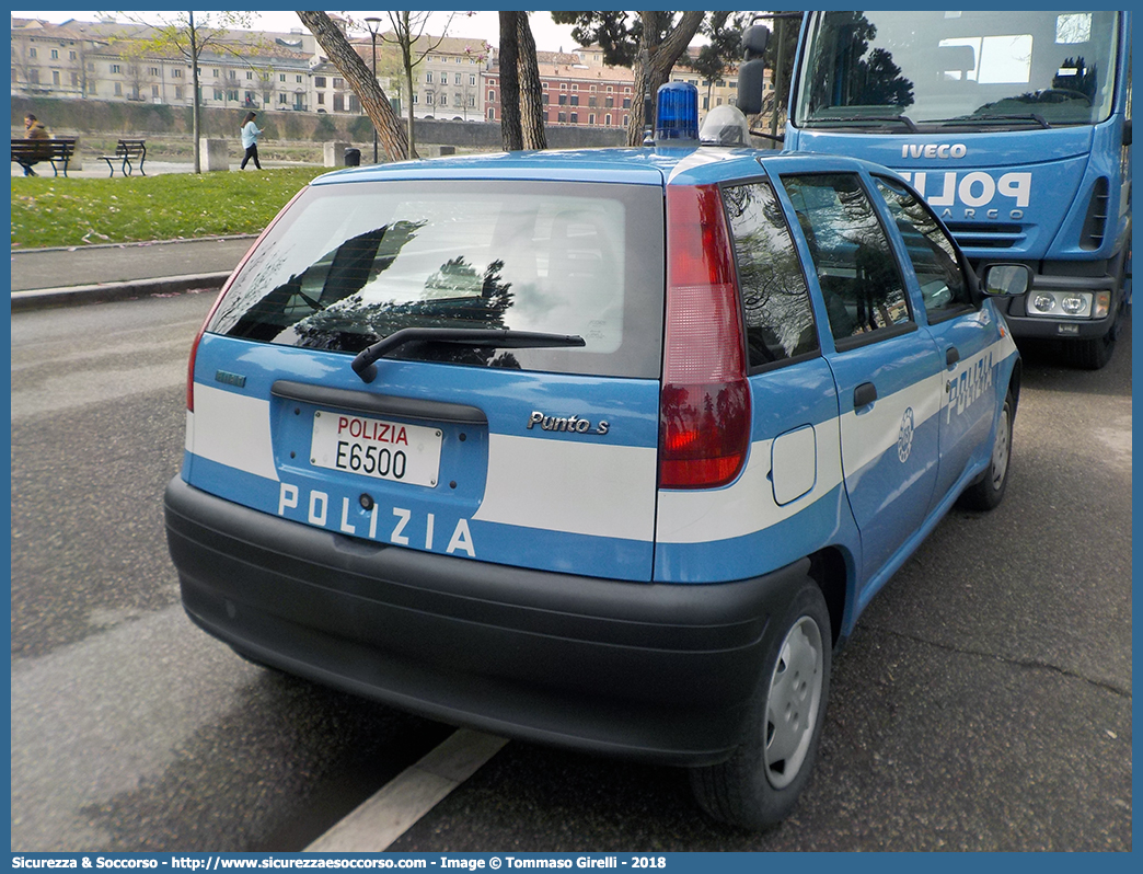 Polizia E6500
Polizia di Stato
Fiat Punto I serie
Parole chiave: PS;P.S.;Polizia;di;Stato;Pubblica;Sicurezza;Fiat;Punto