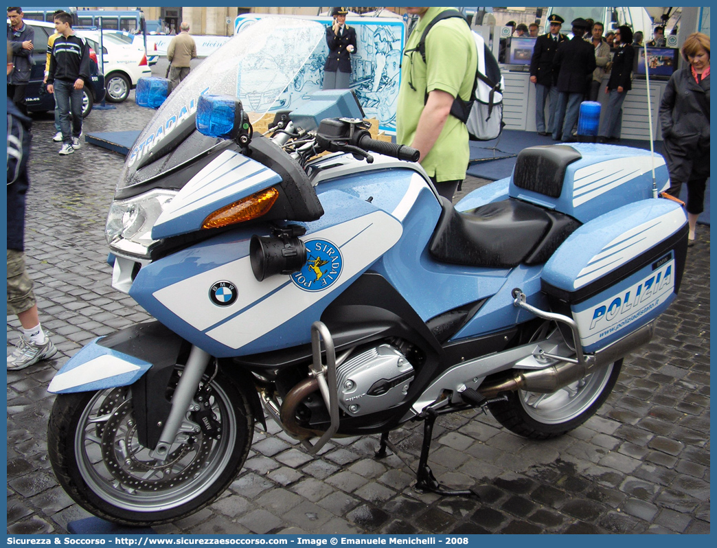 Polizia G1719
Polizia di Stato
Polizia Stradale
Bmw R1200RT III serie
Allestitore Carrozzeria Marazzi S.r.l.
Parole chiave: PS;P.S.;Polizia;di;Stato;Stradale;BMW;R1200;RT;R;1200;RT;R;RT;Marazzi