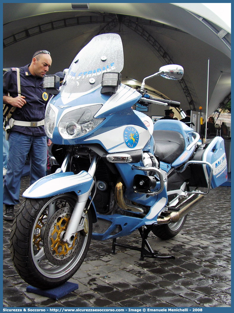 Polizia G1891
Polizia di Stato
Polizia Stradale
Moto Guzzi Norge
Parole chiave: PS;P.S.;Polizia;di;Stato;Stradale;Moto;Guzzi;Norge