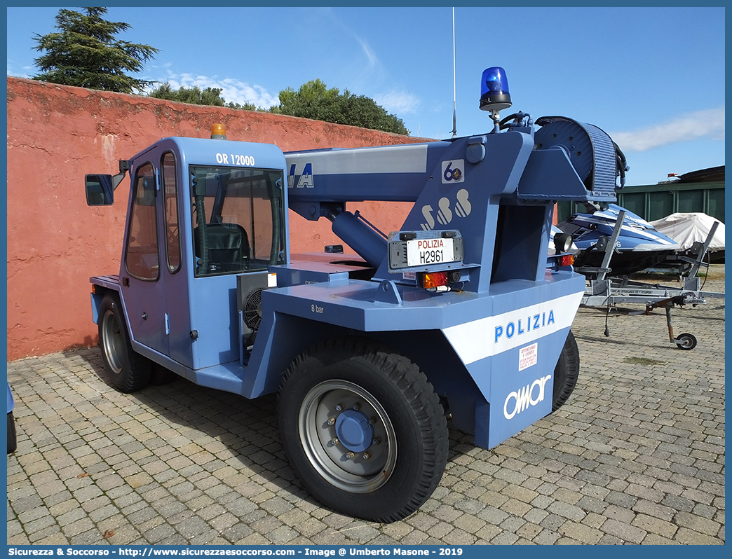 Polizia H2161
Polizia di Stato
Polizia del Mare
Omar Crane OR 12000
Parole chiave: PS;P.S.;Polizia;di;Stato;del;Mare;Omar;Crane;OR;12000