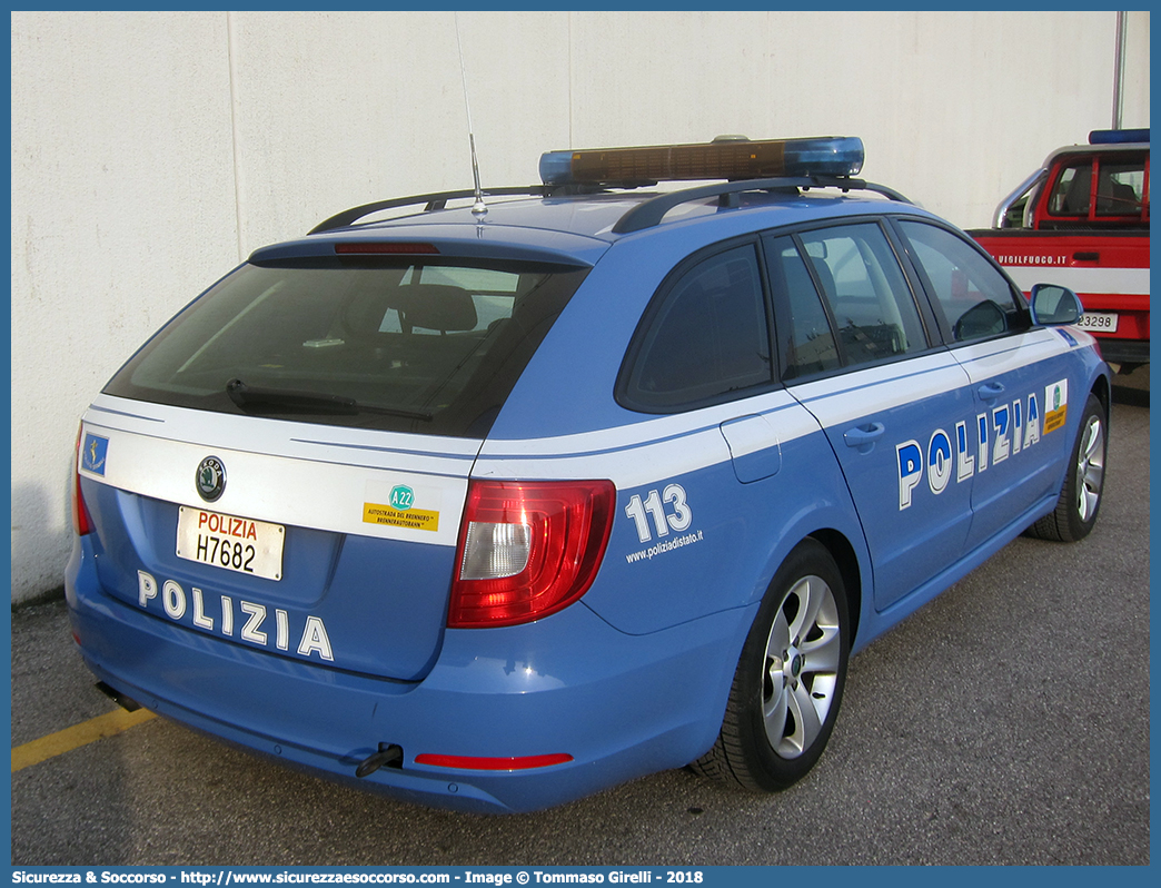 Polizia H7682
Polizia di Stato
Polizia Stradale
Autostrada del Brennero S.p.A.
Skoda Superb Wagon II serie
Allestitore Focaccia Group S.r.l. Group
Parole chiave: PS;P.S.;Polizia;di;Stato;Stradale;Autostrada;del;Brennero;Brenneroautobahn A.G.;Skoda;Superb;Wagon;Focaccia