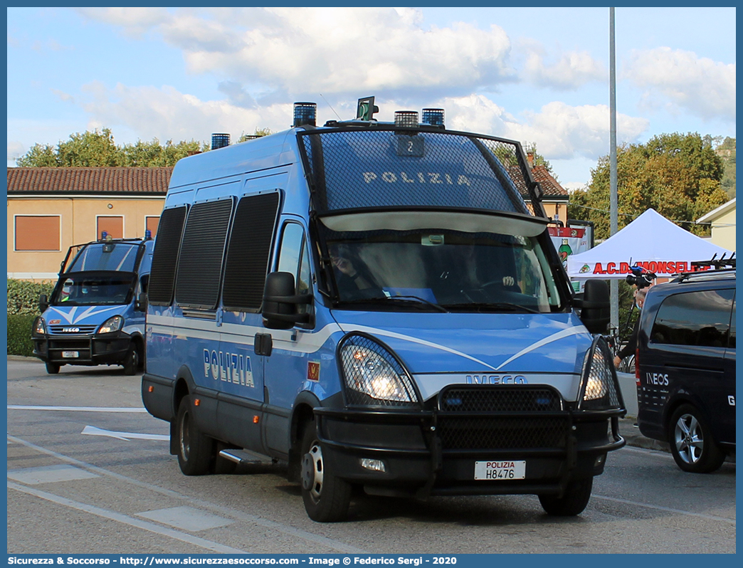 Polizia H8476
Polizia di Stato
Reparto Mobile
Iveco Daily 50C17 V serie
Allestitore Sperotto S.p.A.
Parole chiave: PS;P.S.;Polizia;Polizia di Stato;Reparto Mobile;Ordine Pubblico;Iveco;Daily;Sperotto