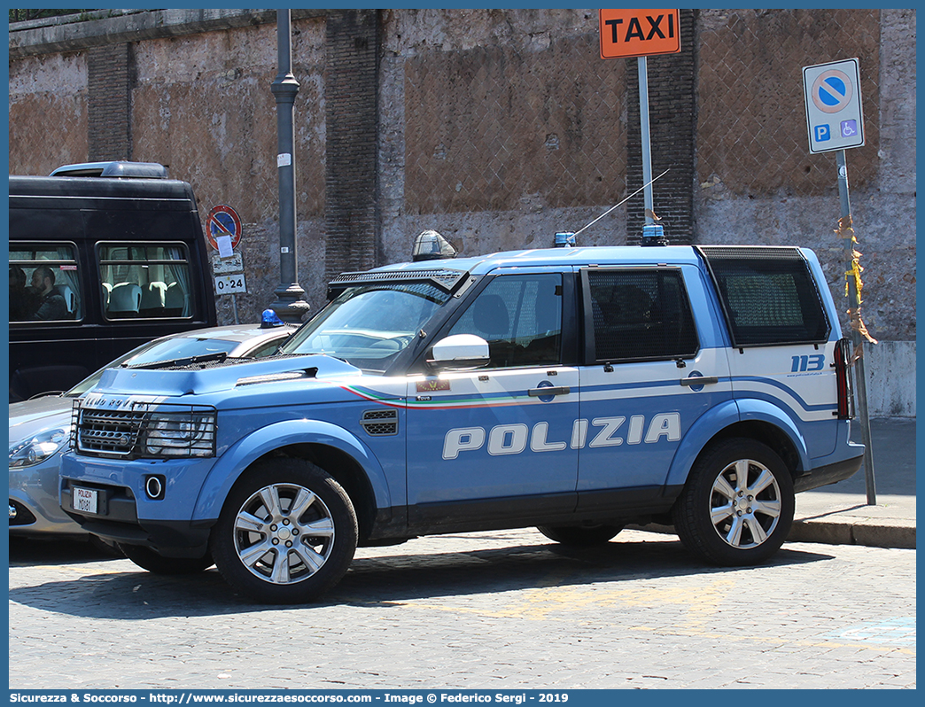 Polizia M0181
Polizia di Stato
Reparto Mobile
Land Rover Discovery 4
Allestitore Carrozzeria Marazzi S.p.A.
Parole chiave: PS;P.S.;Polizia;di;Stato;Pubblica;Sicurezza;Reparto;Mobile;Land;Rover;Discovery;4;Marazzi