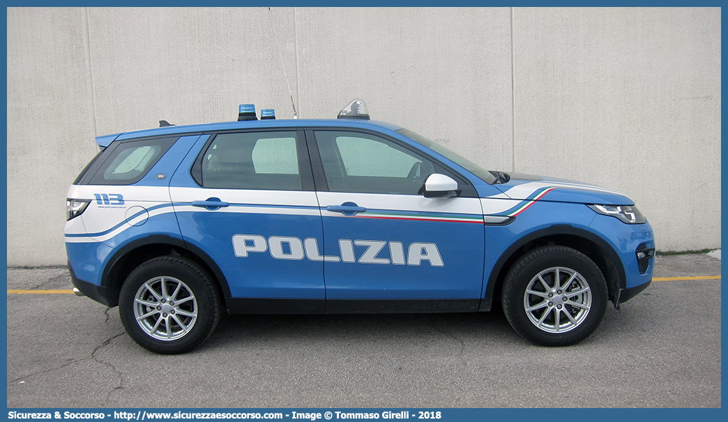 Polizia M1310
Polizia di Stato
Land Rover Discovery Sport
Allestitore Carrozzeria Marazzi S.r.l.
Parole chiave: PS;P.S.;Polizia;di;Stato;Polizia;Stato;Land;Rover;Discovery;Sport