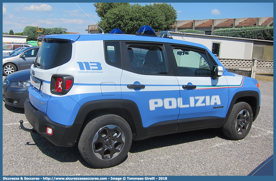 Polizia M3147
Polizia di Stato
Jeep Renegade I serie
Parole chiave: PS;P.S.;Polizia;di;Stato;Pubblica;Sicurezza;Jeep;Renegade