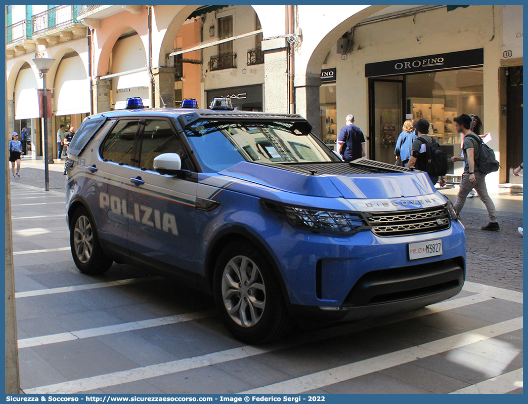 Polizia M3827
Polizia di Stato
Reparto Mobile
Land Rover Discovery 5
Allestitore Elevox S.r.l.
Parole chiave: PS;P.S.;Polizia;di;Stato;Reparto;Mobile;Land Rover;Discovery;Elevox